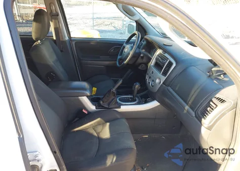 2006 Mazda Tribute S из США, поврежденный, VIN 4F2CZ94196KM13493